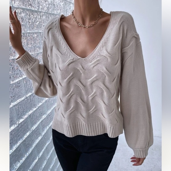 Lace up sweater - Picture 4 of 13